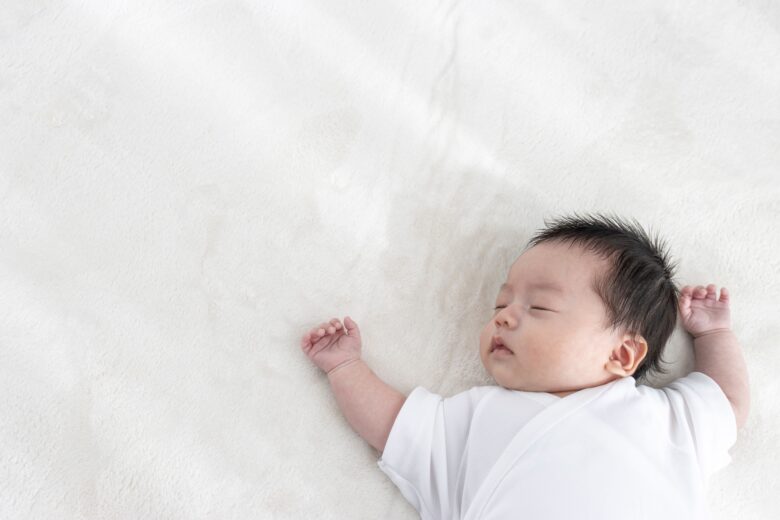 すやすや眠っている赤ちゃん